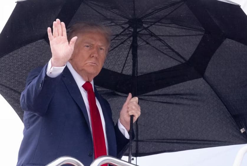 Trump vai ao Oriente Médio para cúpula da paz e diz que a guerra em Gaza ‘acabou'