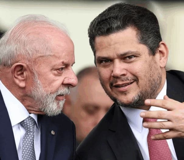 Lula acerta com Alcolumbre indicação de Jorge Messias para o STF