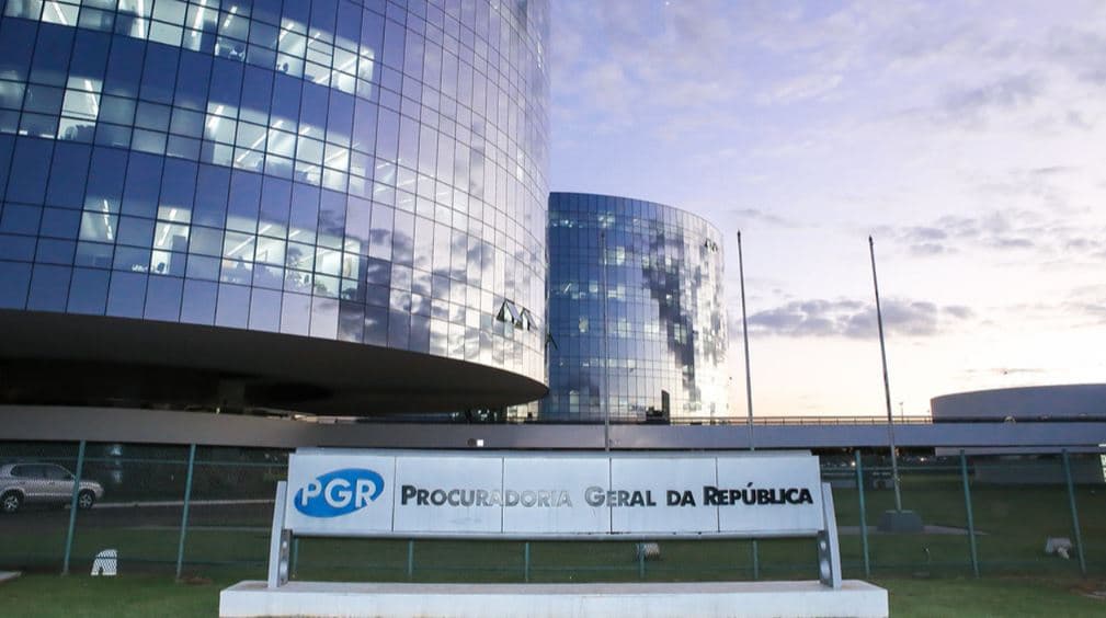 PGR recorre contra suspensão da aposentadoria compulsória de juízes