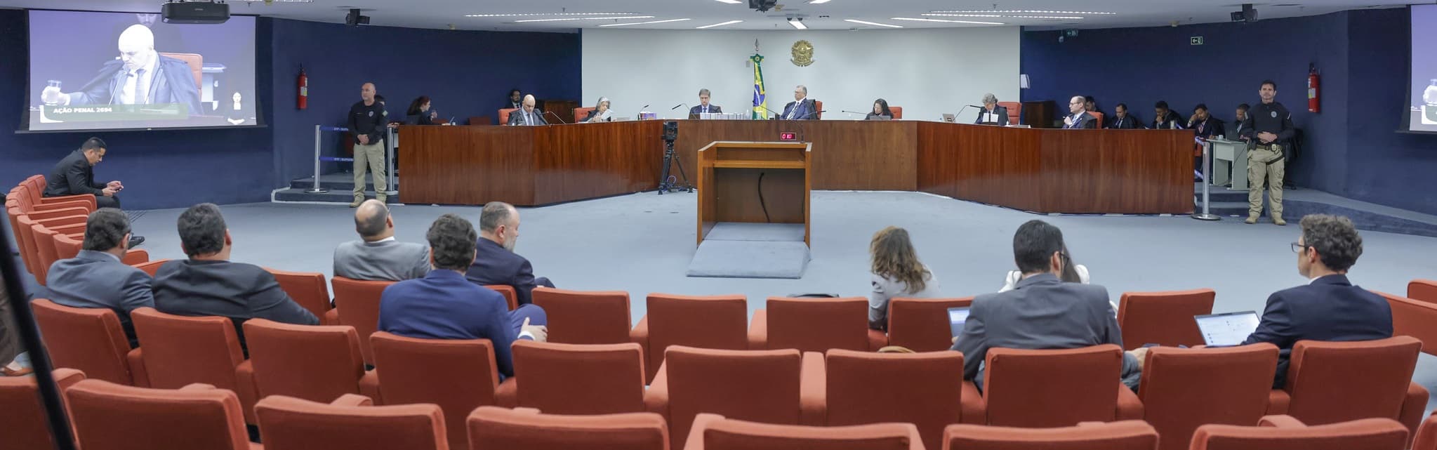 STF forma maioria para condenar militares e aliados por “tentativa de golpe”; Cármen Lúcia acompanha Moraes e Zanin — Fux é o único a divergir