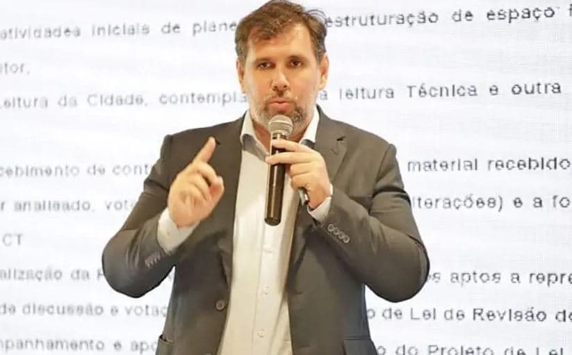 Parque Linear da Roberto Freire usará áreas degradadas para lazer e preservará vegetação densa, diz secretário