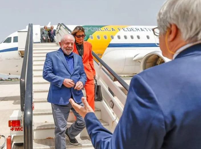 Gastos de viagens do governo Lula saltam de R$1 milhão para quase R$5 milhões por dia