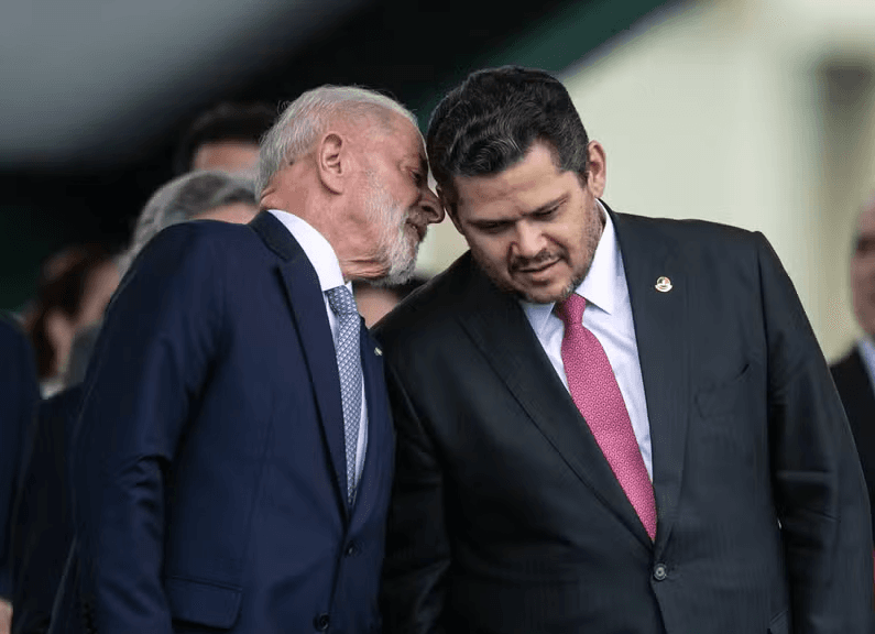 Articulação entre governo e Alcolumbre barra avanços na CPI do INSS e impede convocações sensíveis