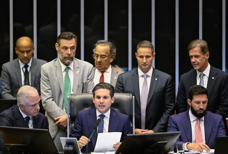 Câmara aprova PL Antifacção em derrota para Lula