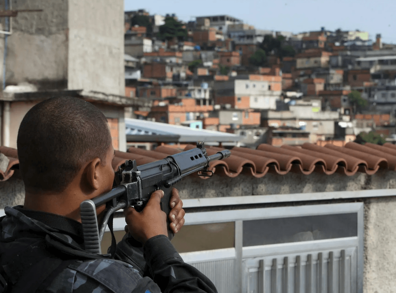 Brasil sobe em ranking de crime organizado e entra no grupo de maior risco global