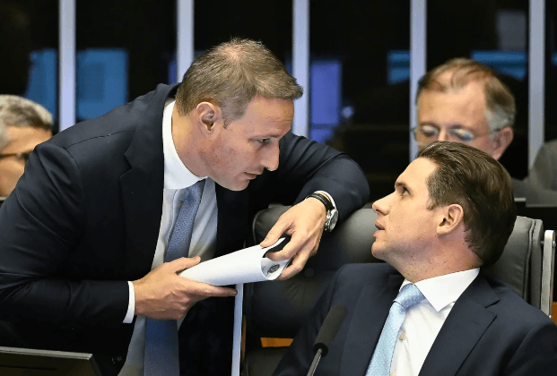 Sob pressão de governadores, Câmara adia votação do PL Antifacção