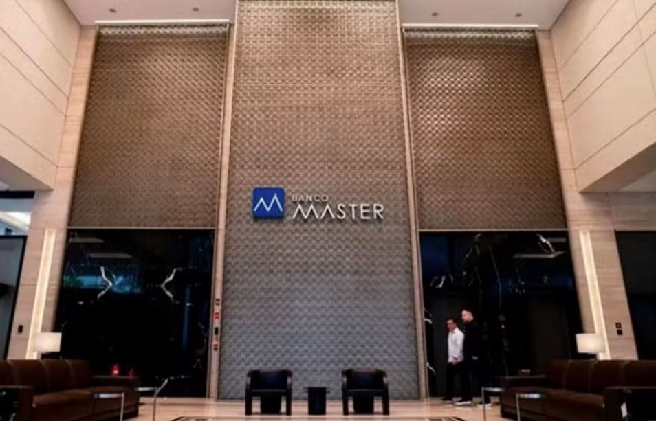 Liquidação do Banco Master tem início com demissões, bloqueio de acessos e corrida por dados internos