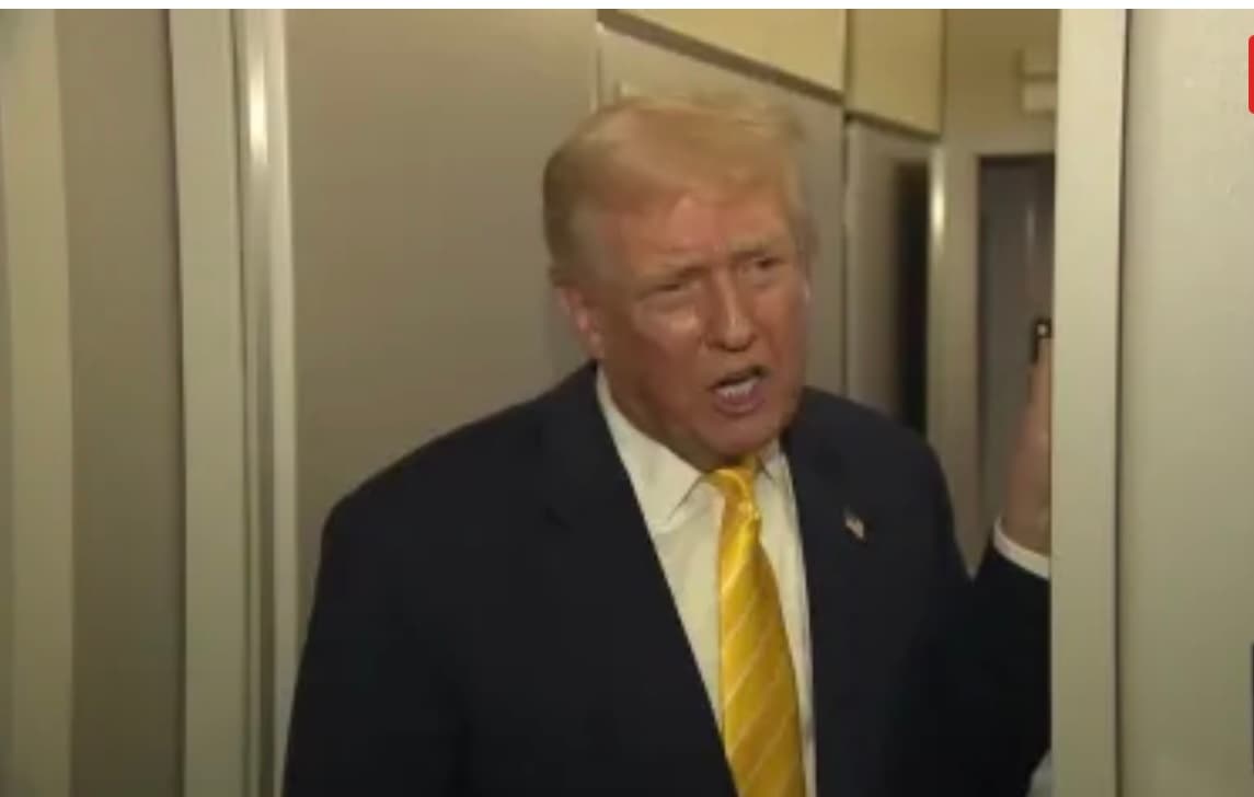 Trump volta a falar em testar armas nucleares como "outros países"