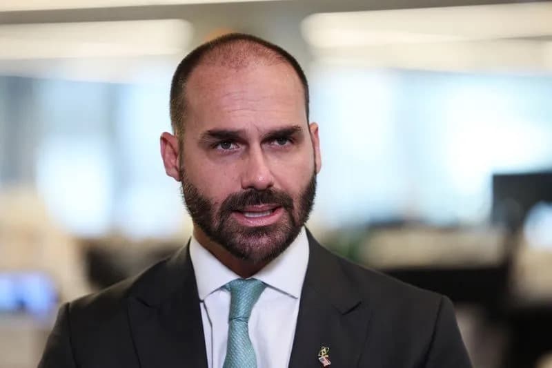 Moraes vota para aceitar denúncia contra Eduardo e tornar deputado réu