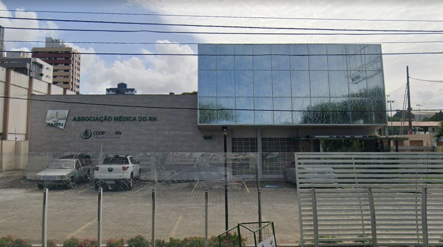 Médicos da Coopmed que atendem à Sesap iniciam paralisação parcial por atraso nos repasses