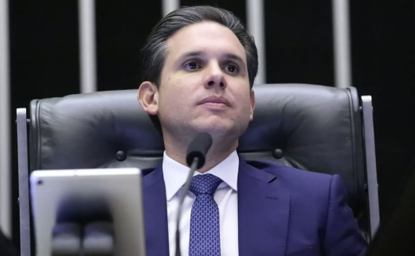 Escolha de novo ministro do TCU fica para próxima semana, diz Hugo Motta