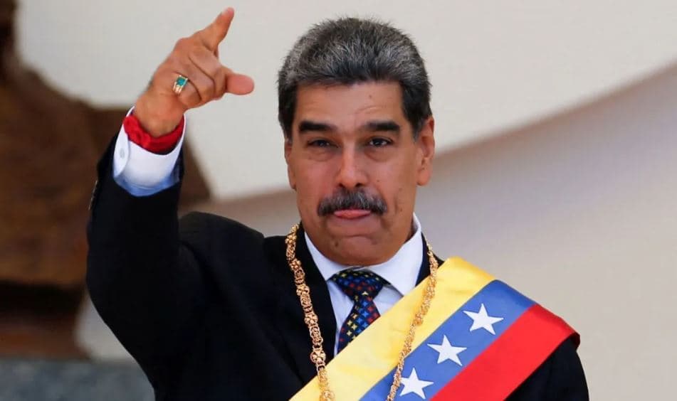 EUA rejeitaram oferta de renúncia de Nicolás Maduro em negociação e Trump aprova planos da CIA para Venezuela, diz NYT