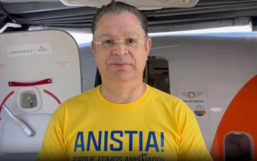Bolsonaro ser preso no dia 22 mostra "psicopatia de alto grau" de Moraes, diz líder do PL
