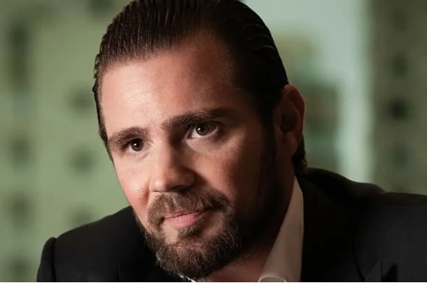 Conversas íntimas de Vorcaro em relatório da PF levantam questionamentos sobre investigação