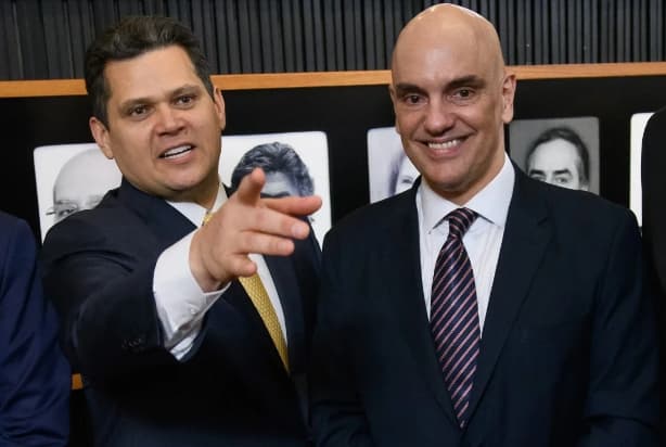 Livre da Magnitsky, Moraes reúne cúpula dos Três Poderes em festa privada