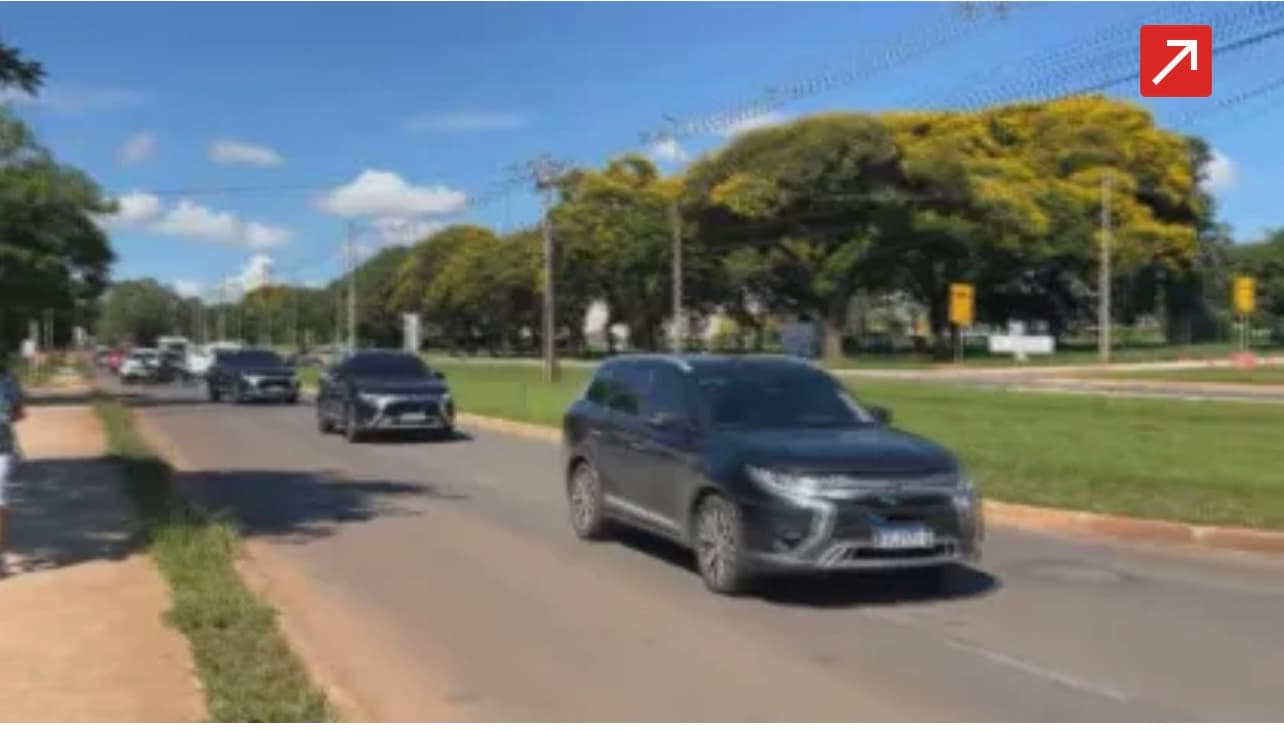 Bolsonaro é transferido da PF e internado em hospital para cirurgia