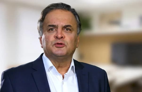 Aécio aciona Justiça contra Lula: "Pronunciamento foi palanque político disfarçado de IR"