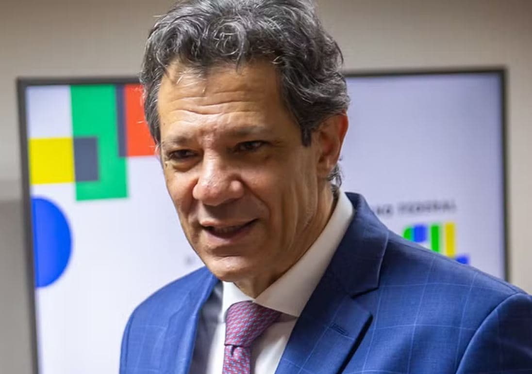 PT quer barrar indicação de Haddad e costura novo nome para comandar a Fazenda em 2026