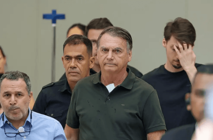 Moraes atende pedido da defesa e autoriza cirurgia de Bolsonaro no dia de Natal