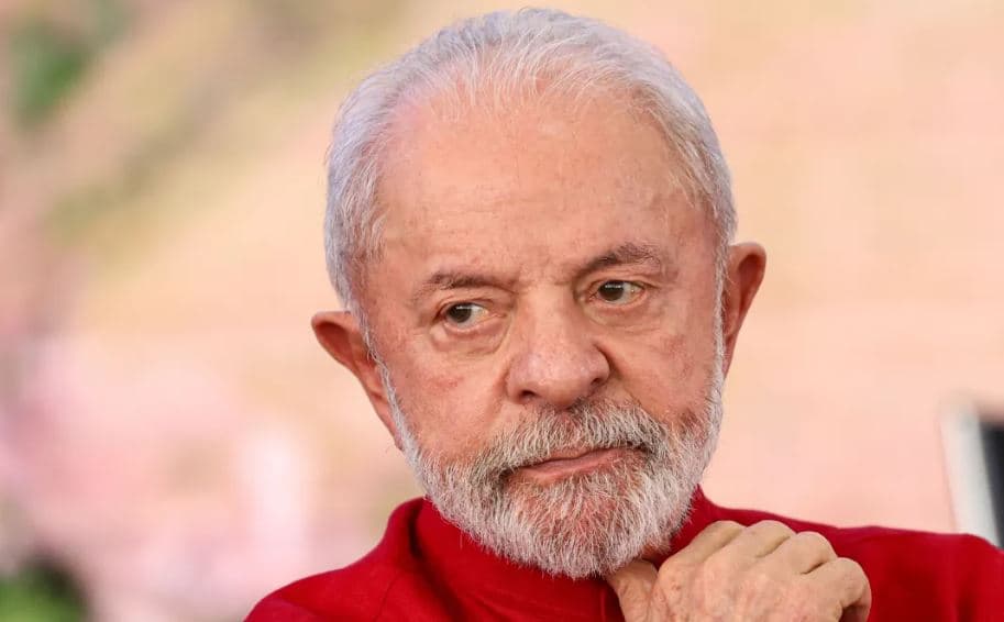 Lula diz que “tem que aceitar decisão do povo” sobre possível vitória de Flávio Bolsonaro e defende respeito às urnas