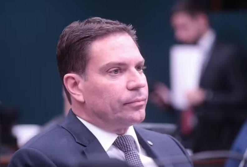 Investigação da PF aponta que grupo ajudou Ramagem a fugir do Brasil pela Guiana