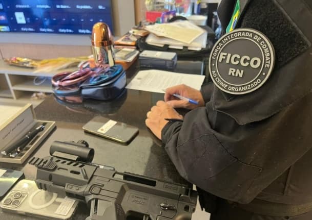 Polícia Federal prende advogada que ajudava chefes de facção no RN