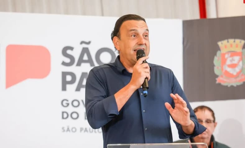 Vice de Tarcísio dispara: PT é “partido narcoafetivo”