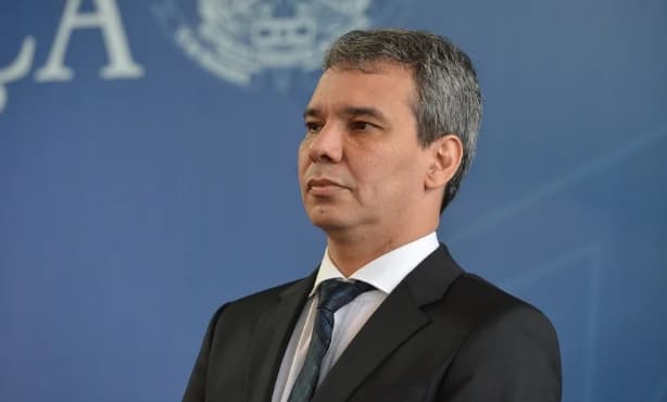 Lula confirma Wellington César Lima a aliados como ministro da Justiça