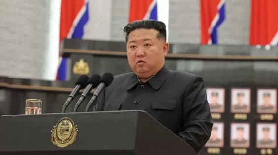 Coreia do Norte dispara mísseis hipersônicos e treina para “guerra real”