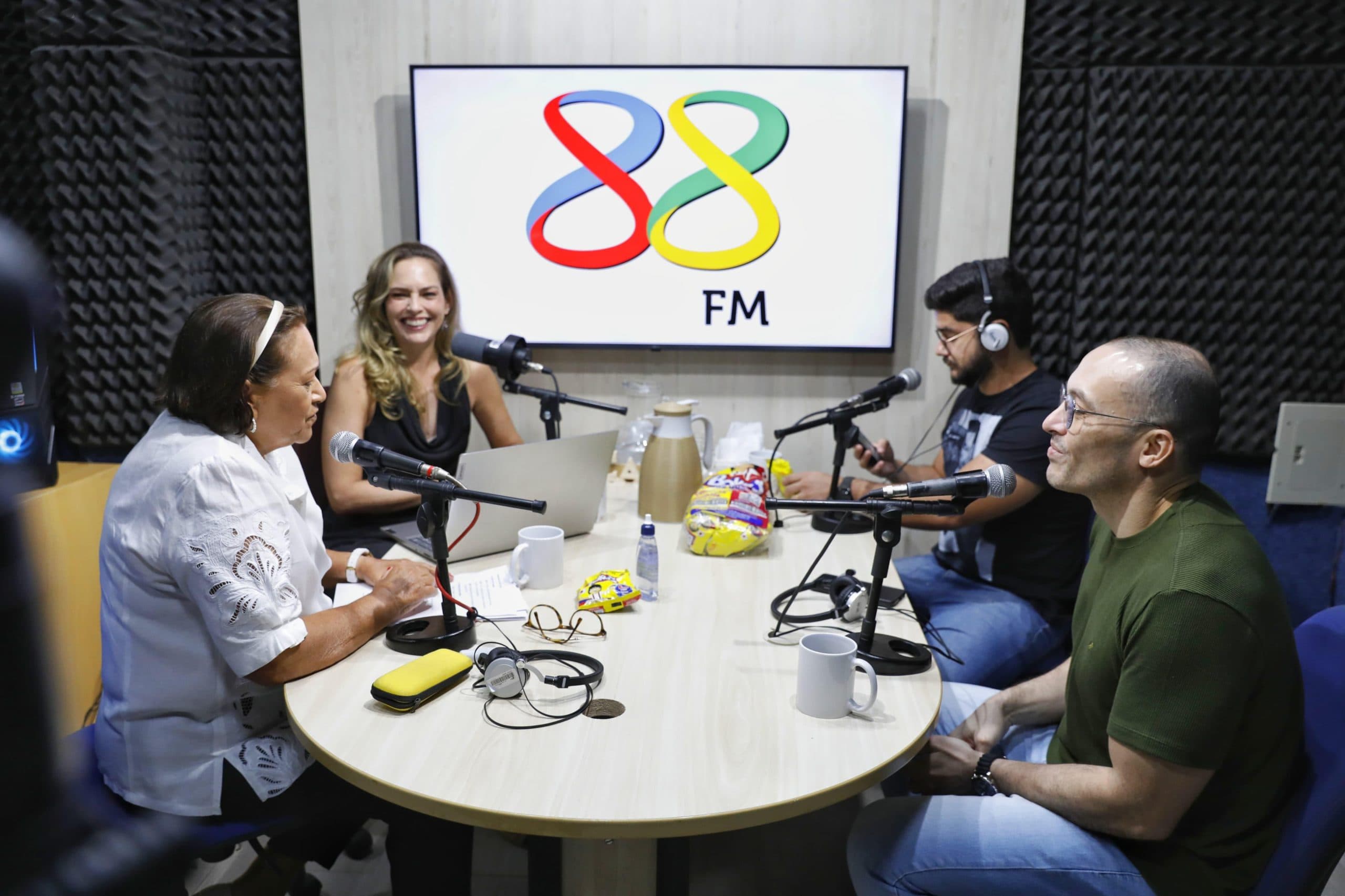 Fátima Bezerra, em entrevista à FM Universitária, reafirmou que é "candidatíssima ao Senado"