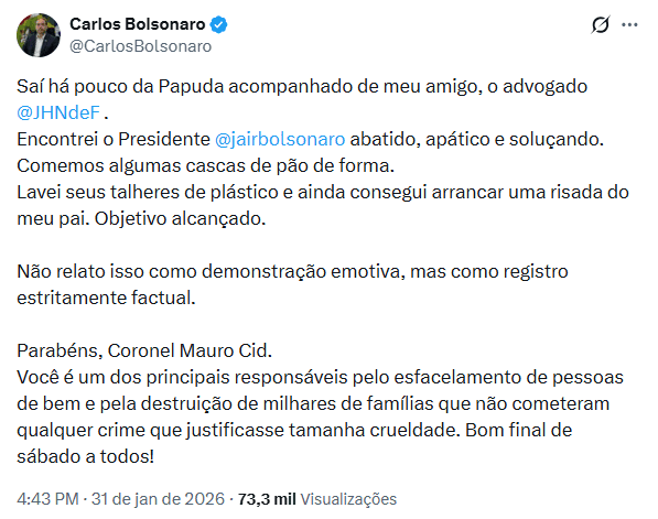 Carlos diz que Bolsonaro está “abatido e apático” na cadeia e culpa Mauro Cid