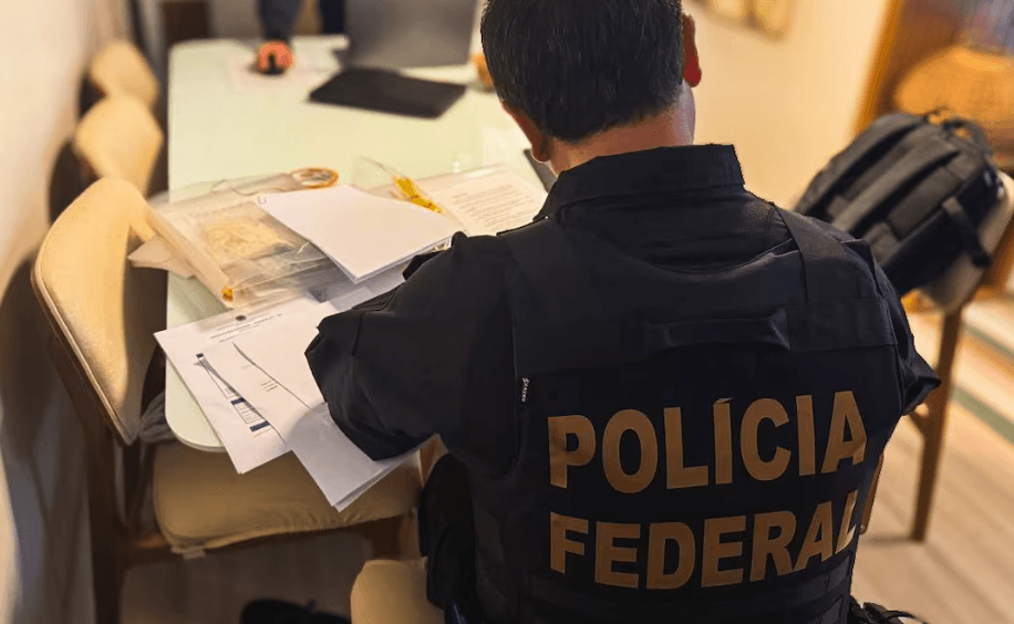 Polícia Federal quebra sigilo bancário e fiscal de 101 pessoas e entidades investigadas no caso do Banco Master