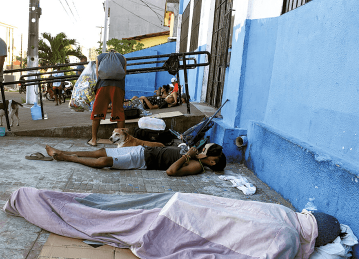 População em situação de rua dispara 134% no RN e supera média nacional