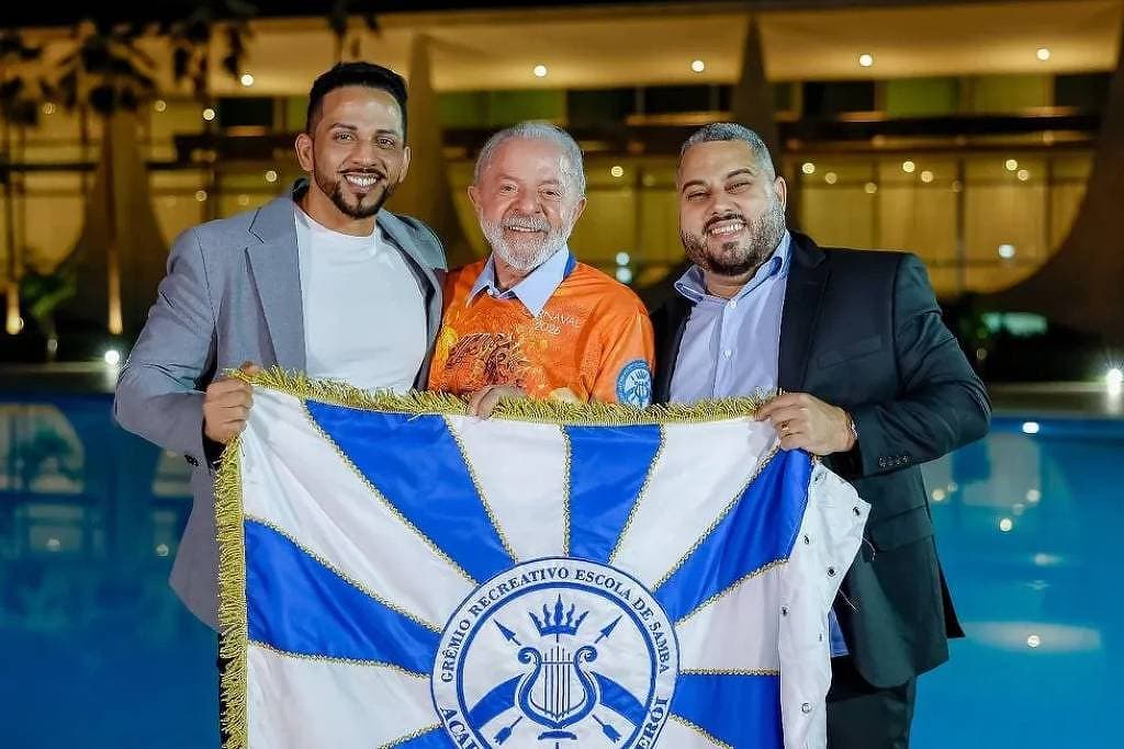 Lula proíbe ministros em desfile que o homenageia para evitar desgaste político