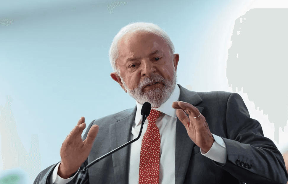 Lula falta a evento organizado pelo Brasil na Cúpula de IA e deixa auditório lotado sem discurso