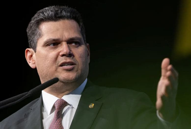 Senado ignora CPMI e dados do WhatsApp de Vorcaro ficam com Alcolumbre