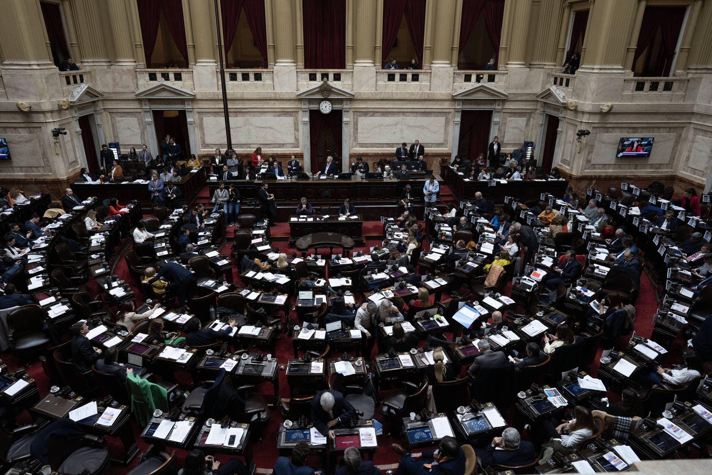 Câmara da Argentina aprova redução da idade mínima para punição, para 14 anos