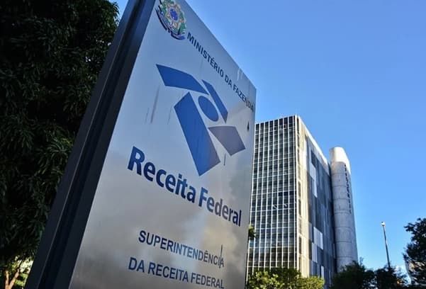 Auditor da Receita suspeito de vazar dados da enteada de Gilmar perde chefia e salário de quase R$ 40 mil