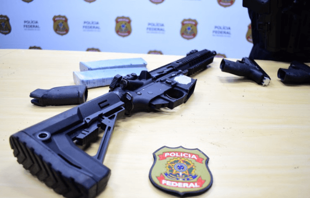 PF registra queda nas apreensões de drogas, armas e munições em 2025