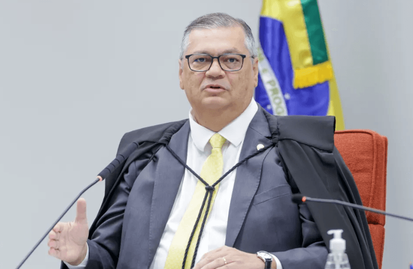 Dino proíbe criação de novas leis ou atos que visem garantir ‘penduricalhos'