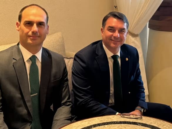 Eduardo Bolsonaro cobra aliados e exige lealdade ao projeto de Flávio