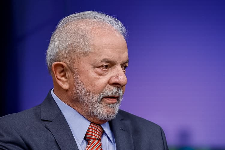 Lula reage e corta repórter: "Não vamos receber criminosos, queremos prendê-los"