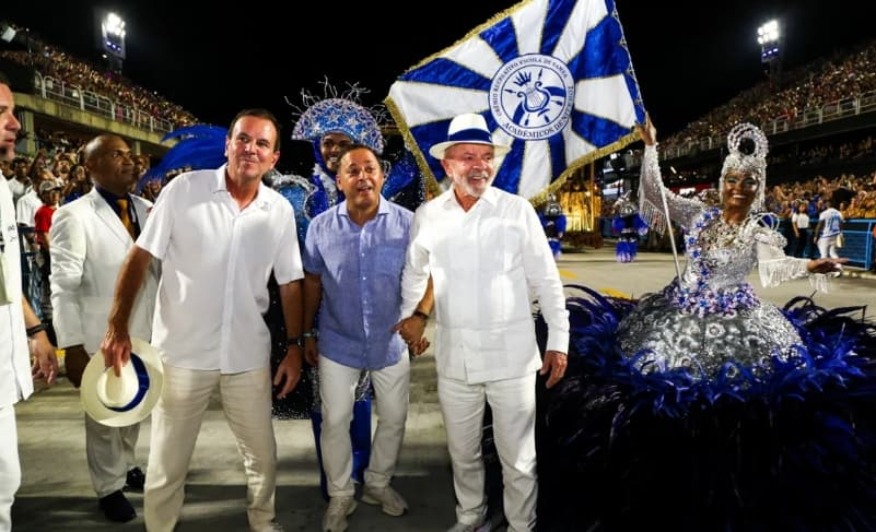 Planalto montou plantão jurídico no Carnaval para blindar Lula na Sapucaí