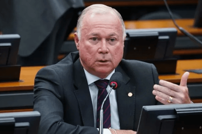 Deputado Paulo Azi deve ser o relator da PEC do fim da escala 6×1