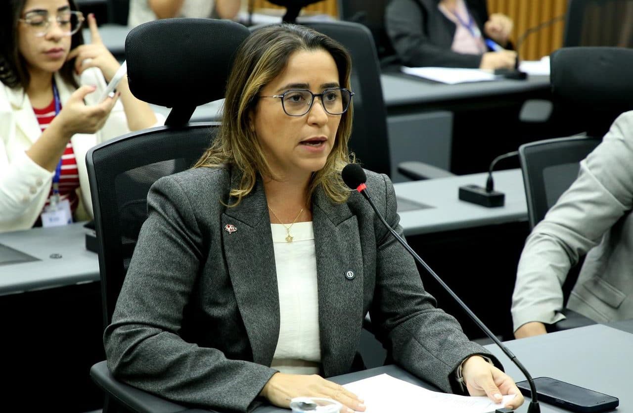 PT oficializa Samanda Alves como pré-candidata ao Senado no RN