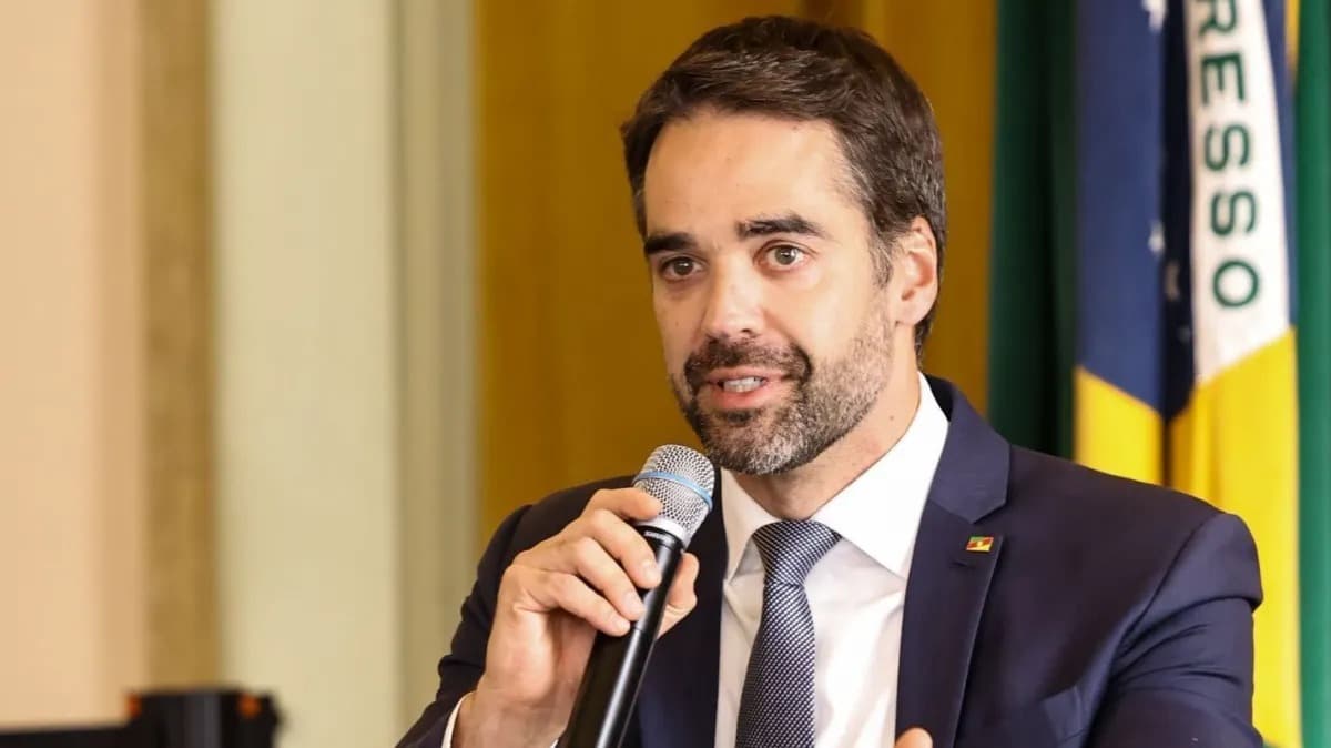 Leite anuncia pré-candidatura e diz que Brasil "tem um problema de direção"