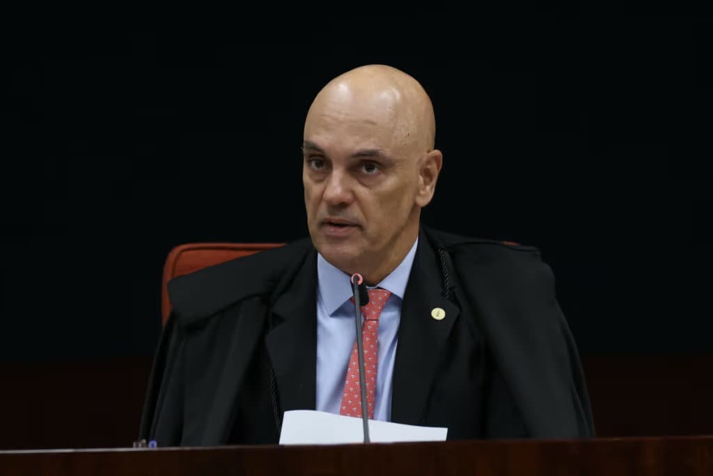 Moraes manda prender contador suspeito de vazar dados da família do ministro
