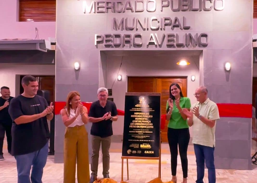 Prefeita Marina Trindade inaugura novo Mercado Público e anuncia pacote de obras no centro de Pedro Avelino