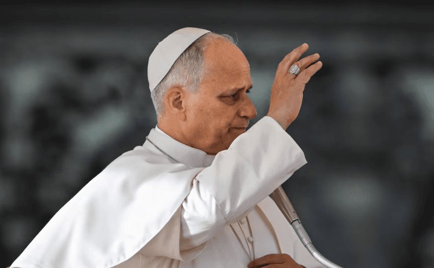 Papa Leão XIV pede cessar-fogo e diálogo para acabar com guerra no Oriente Médio