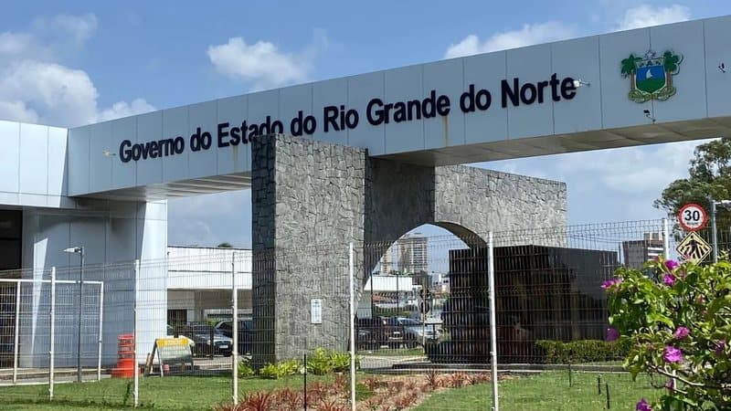 Com atraso de seis meses na parcela de responsabilidade do Governo do Estado, médicos de média e alta complexidade anunciam paralisação